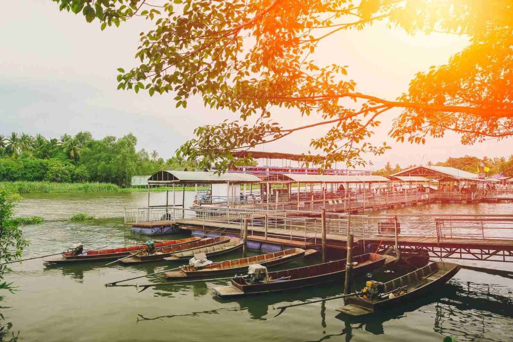 ตลาดน้ำดอนหวาย