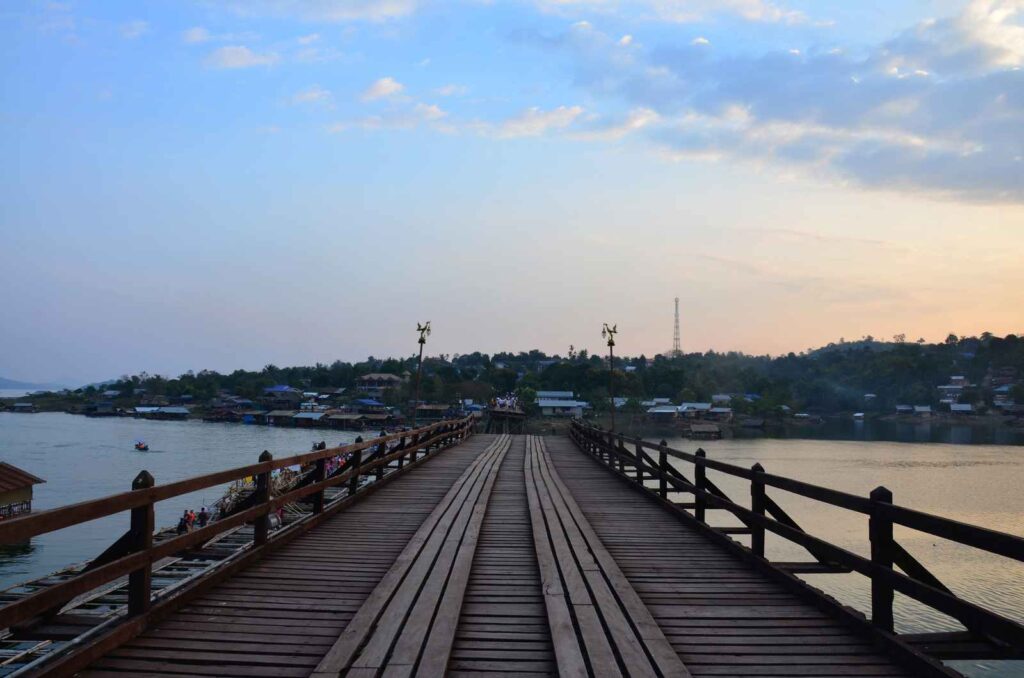 สะพานมอญ สังขละบุรี