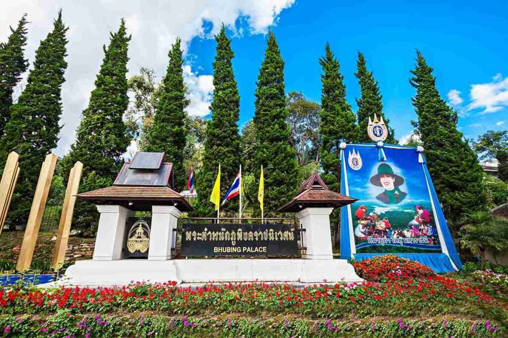 พระตำหนักภูพิงค์ราชนิเวศน์ในฤดูหนาวเต็มไปด้วยความงดงามและอากาศเย็นสบาย