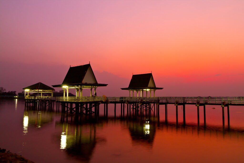 บึงสีไฟ จังหวัดพิจิตร