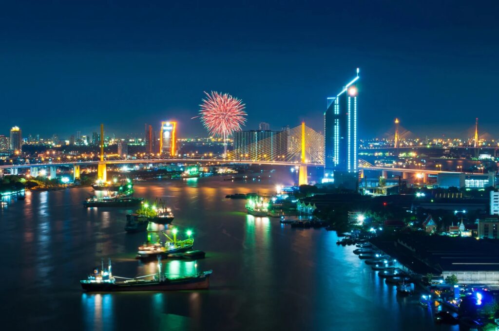 ล่องเรือดินเนอร์แม่น้ำเจ้าพระยา