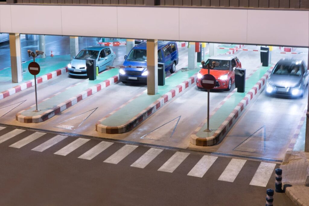 อาคารที่จอดรถสนามบินดอนเมือง