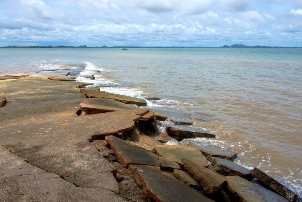 สุสานหอย 75 ล้านปี กระบี่