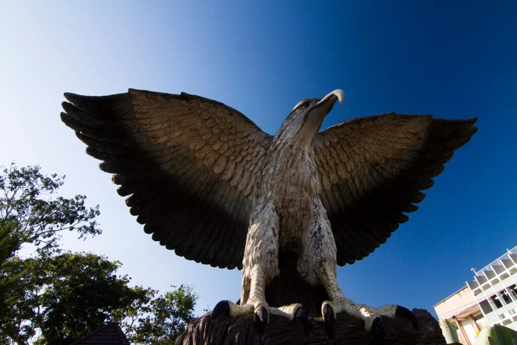 อนุสาวรีย์นกออก กระบี่