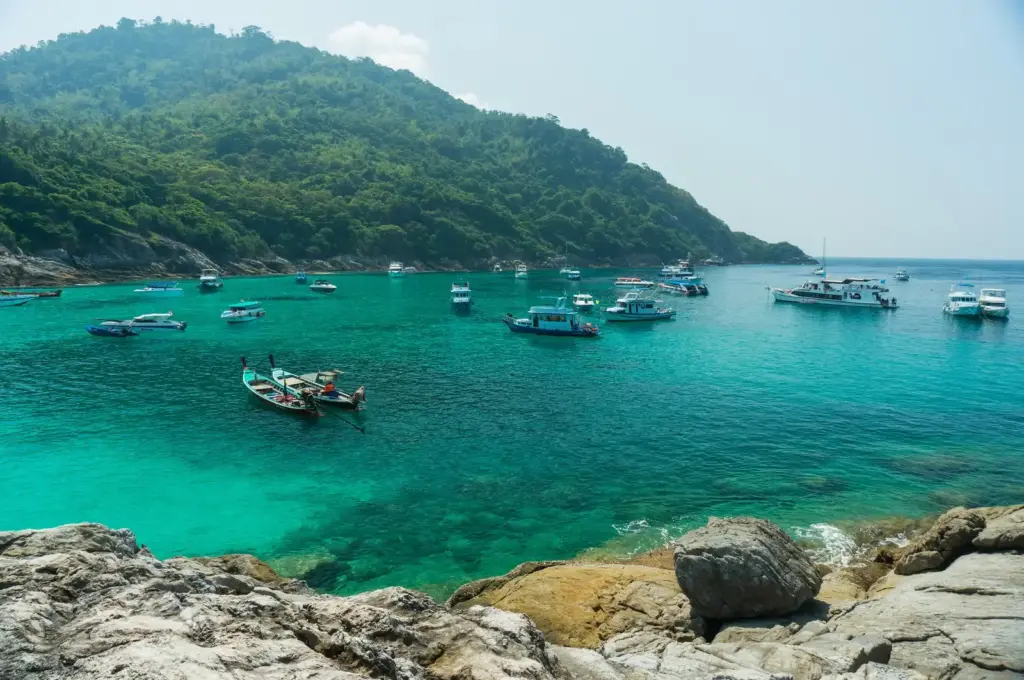 เกาะราชา (Racha Island)