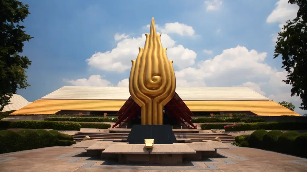 บริเวณทางเดินในสวน