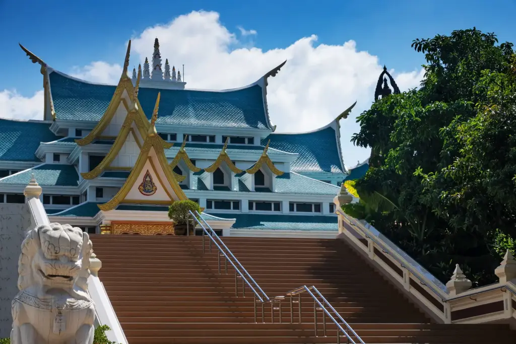วัดอุดร-บันไดขึ้นวัด