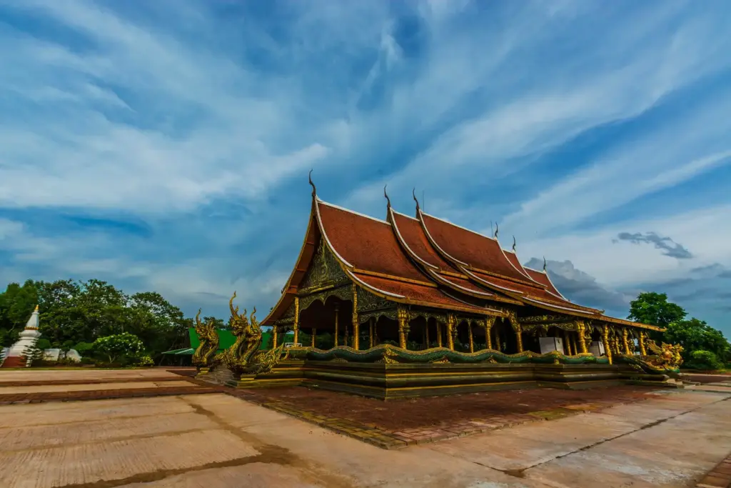 วัดสิรินธรวรารามภูพร้าว