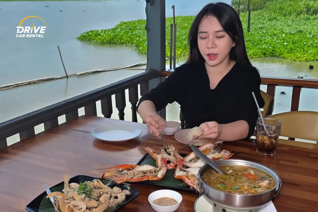เรือนไทยกุ้งเผา