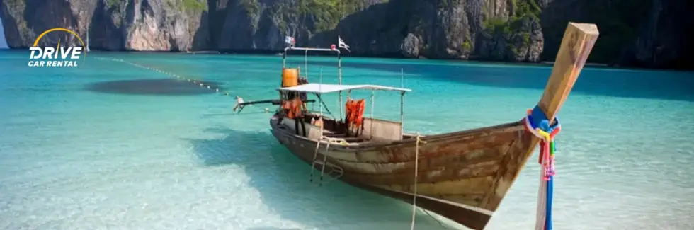 เรือบนอ่าวมาหยา